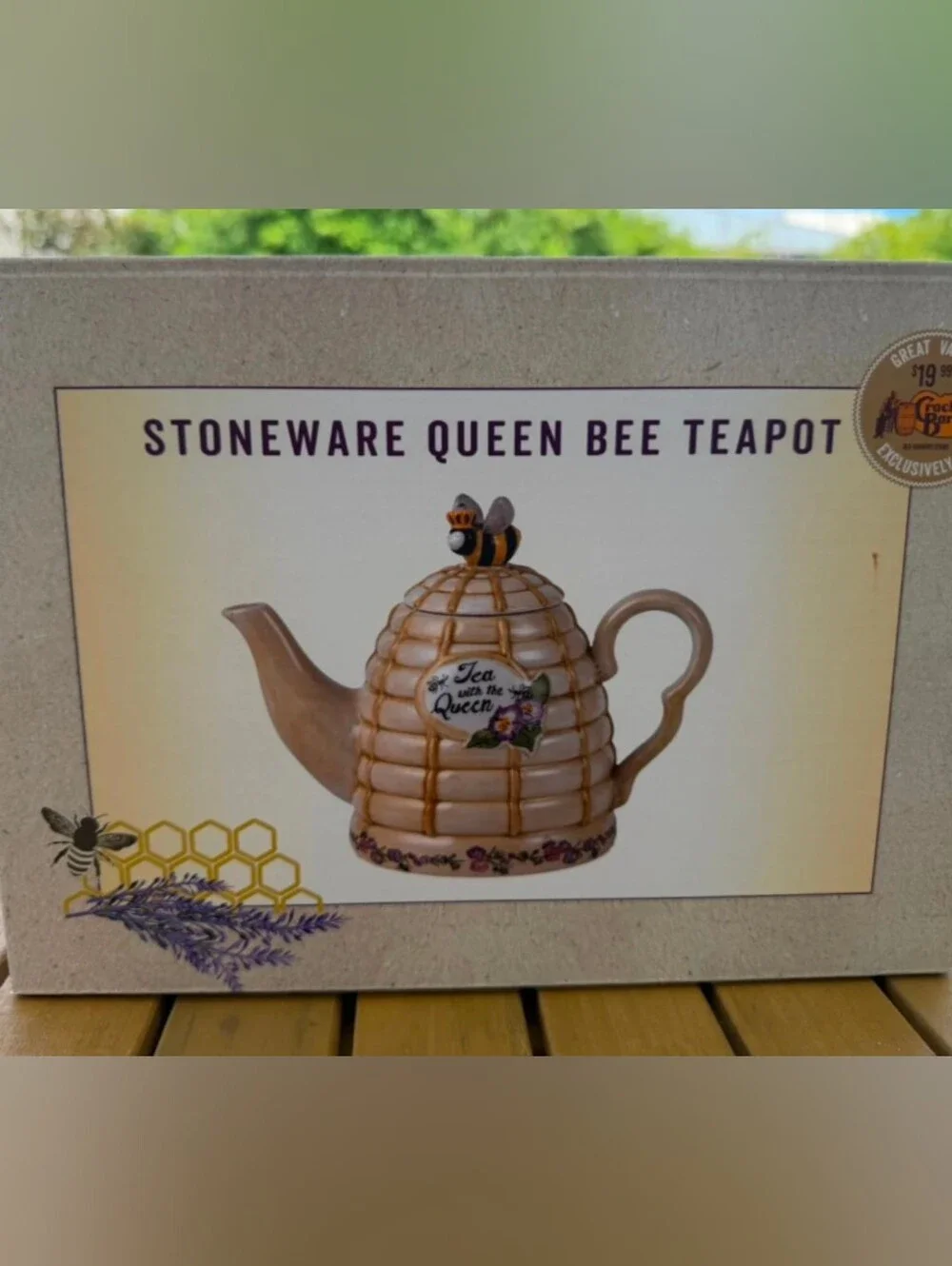 Stoneware Queen Bee Teapot NIB